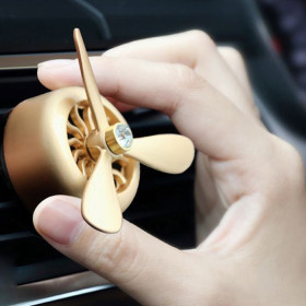 Quạt Sáp Thơm Cài Cửa Gió Trên Xe Hơi Màu Vàng